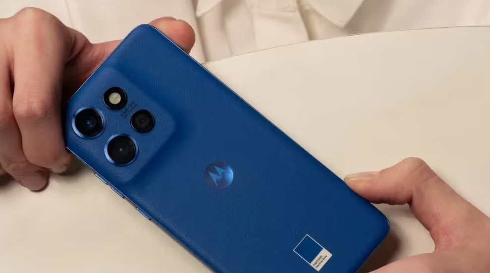 ������ ����� Google ����� �� Samsung, � Motorola