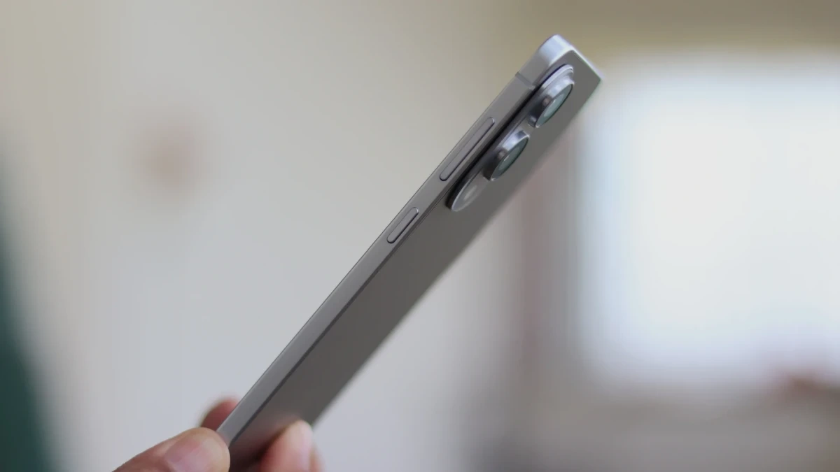 Ультратонкий Samsung Galaxy S25 Edge плохо продается