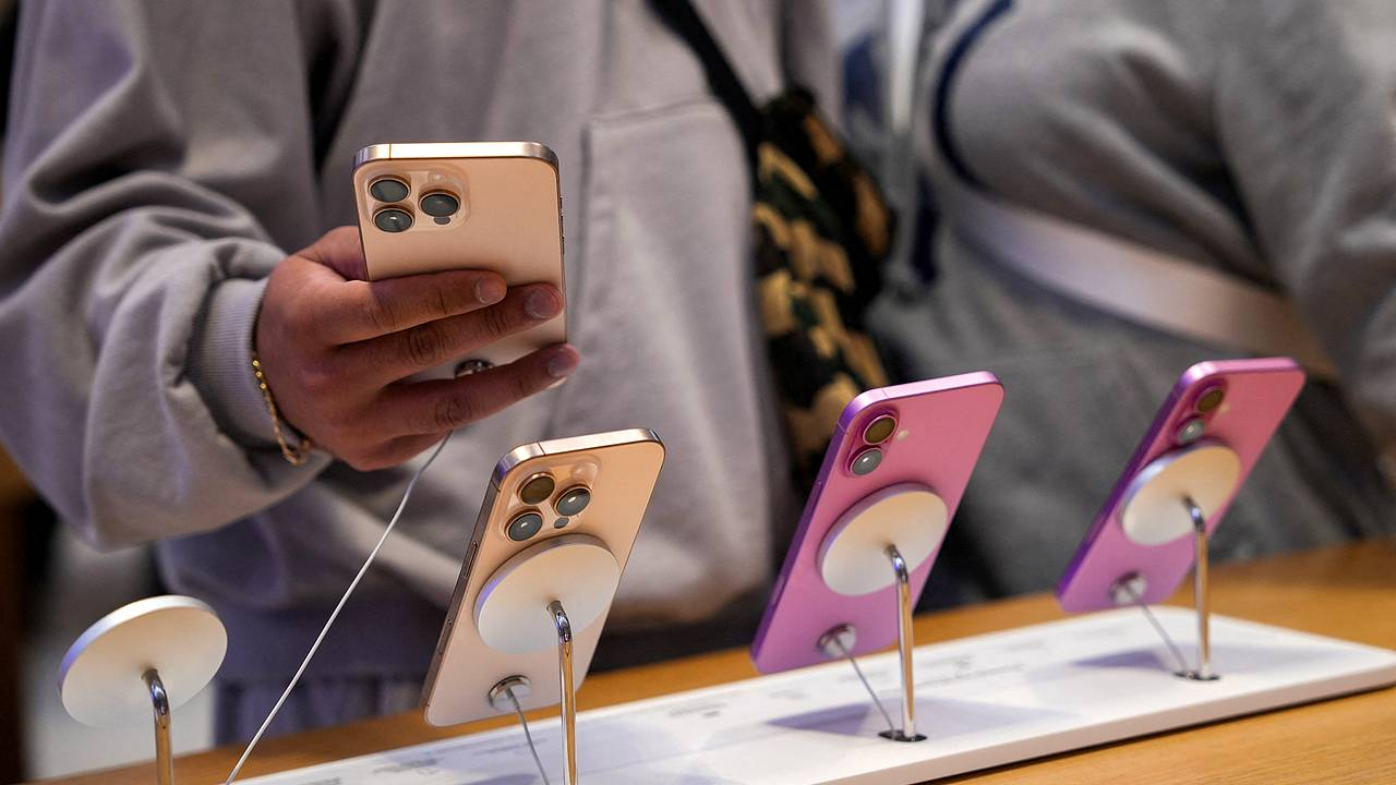 Назван способ удержать доступную цену на iPhone
