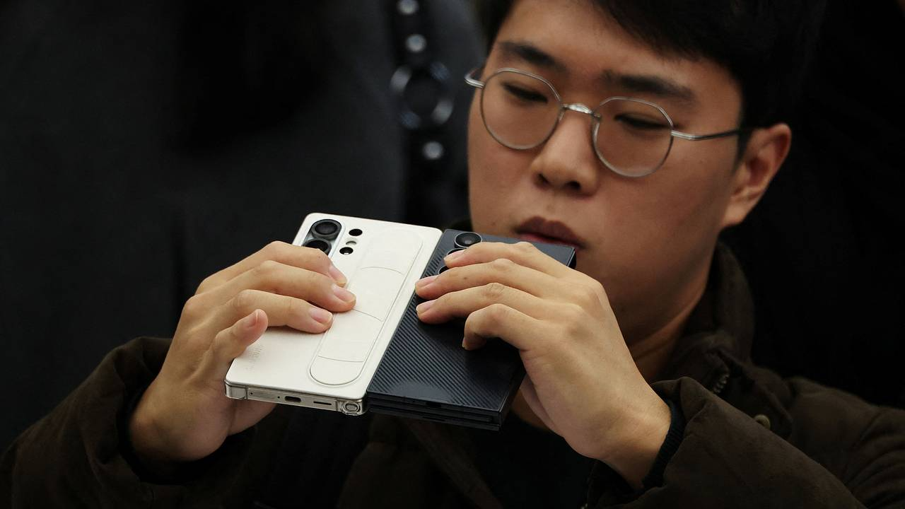 Samsung отказалась считать браком изъян своих смартфонов