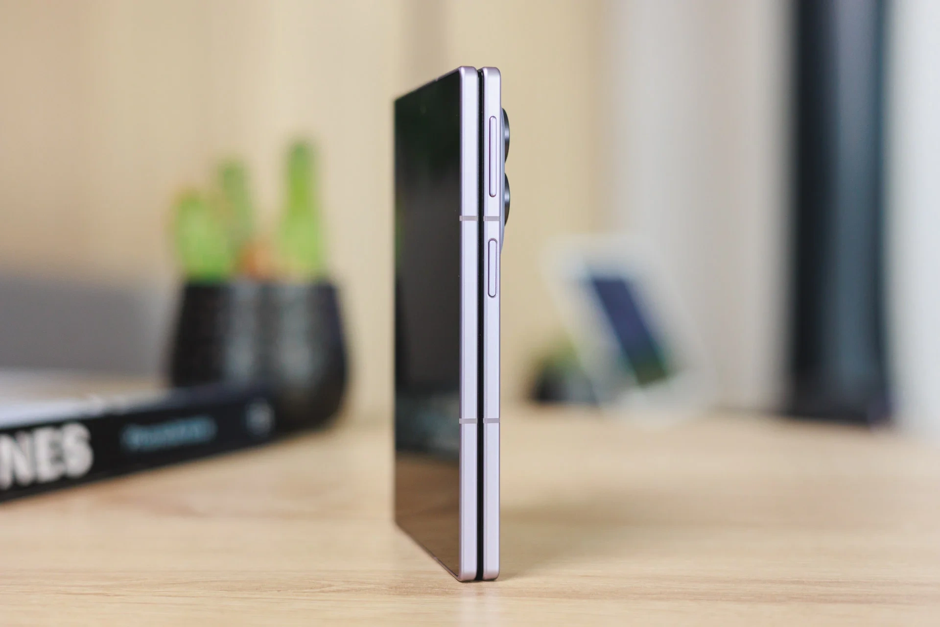 Складной Samsung Galaxy Z Fold 8 оказалось очень сложно починить