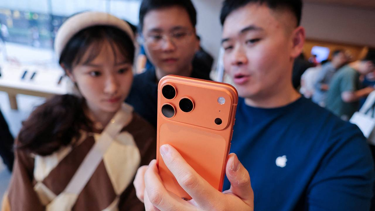 ������� ������� ���������� iPhone 17 Pro