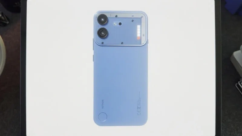 Nothing �������� ������ ��������� ��������� Phone (4b)