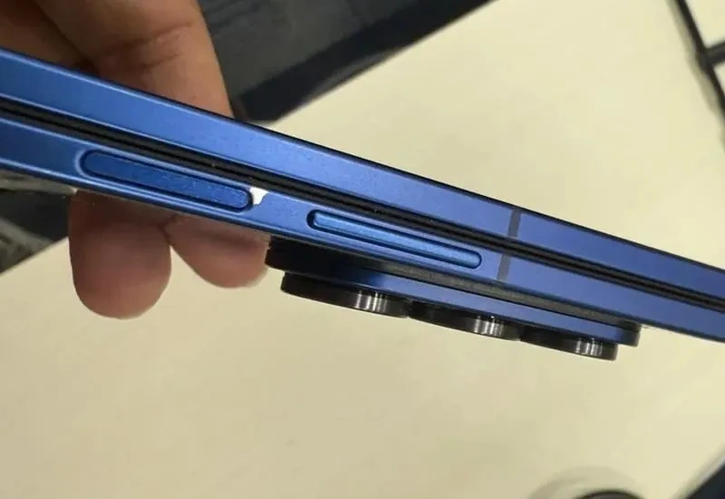  Samsung Galaxy Z Fold7          Fold6