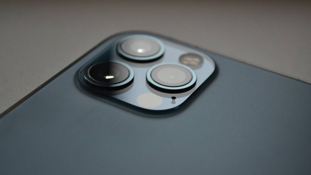 iPhone   
