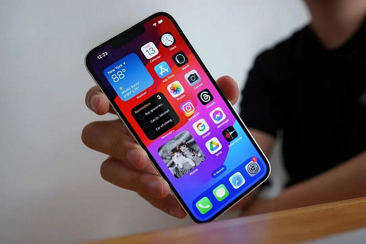 iOS 18       Apple